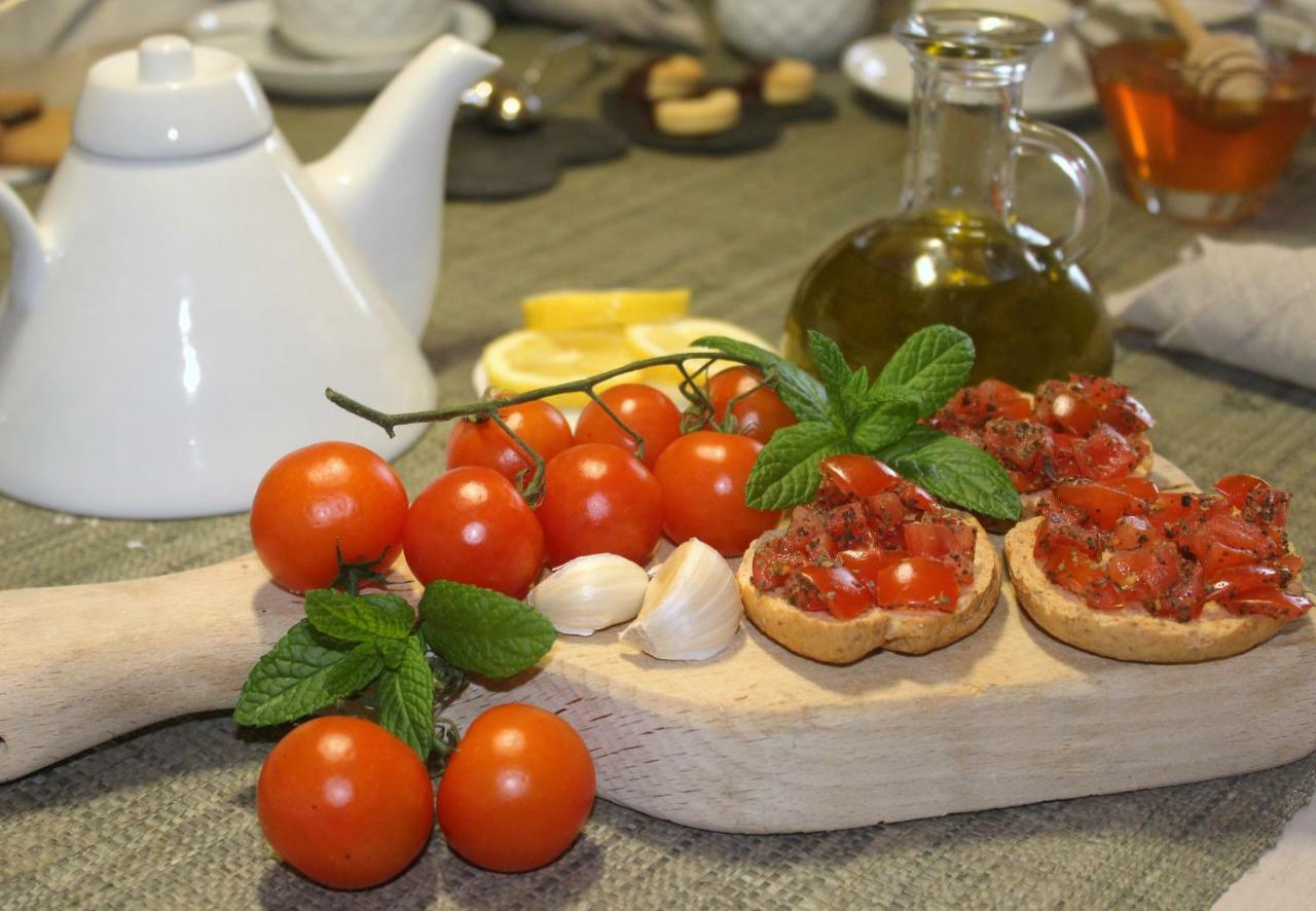 Mare Rooms Bari Old Town Center Екстер'єр фото